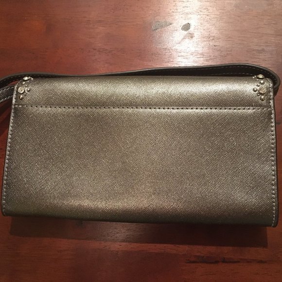 Michael Kors Tina Leather Clutch Shoulder Bag Metallic Silver - NWT $278 - Picture 2 of 15